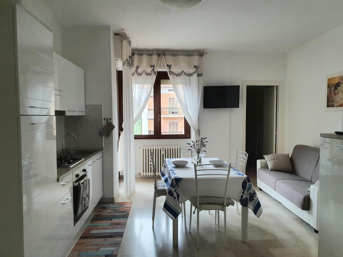 Casa Rossella Apartment ปอร์โต ซันเตลปีดิโอ ภายนอก รูปภาพ